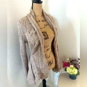 Romeo & Juliette form showing sweater